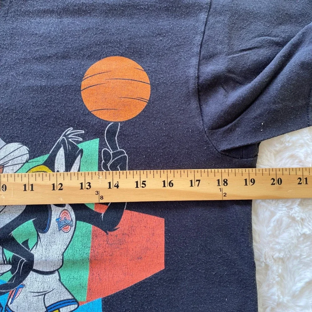 Vintage Space Jam Graphic T-Shirt Mens M Black Bugs Bunny Daffy Duck‎ 90s Retro
